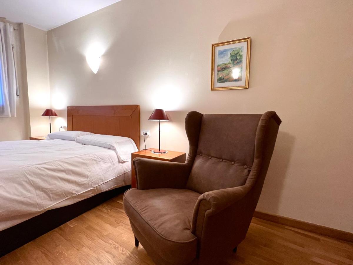 Apartament Boet - Ainet De Cardos - L'Amfitriona 里贝拉德卡多斯 外观 照片